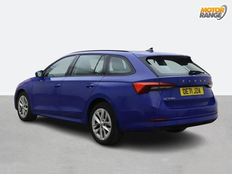 Used Skoda Octavia SE Technology 2022 Blue Estate