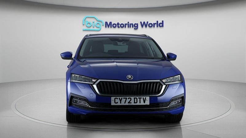 Used Skoda Octavia SE L 150 HP (110 kW) 2023 Blue Estate
