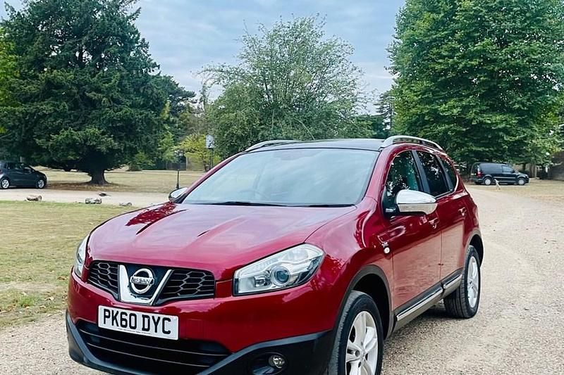 Red Used 2010 Nissan Qashqai +2 N-TEC SUV | £3,499 - Image 1/1