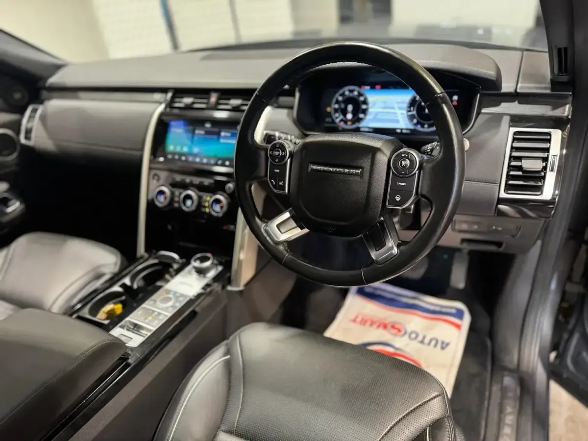 Used Land Rover Discovery 5 HSE 2019 Grey SUV