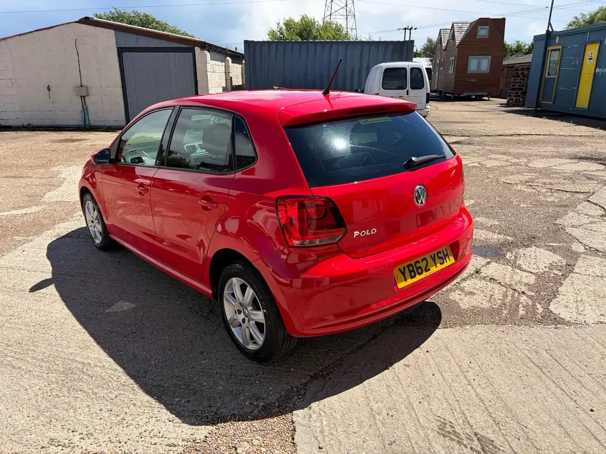 Used VW Polo Edition 60 HP (44 kW) 2013 Red Hatchback
