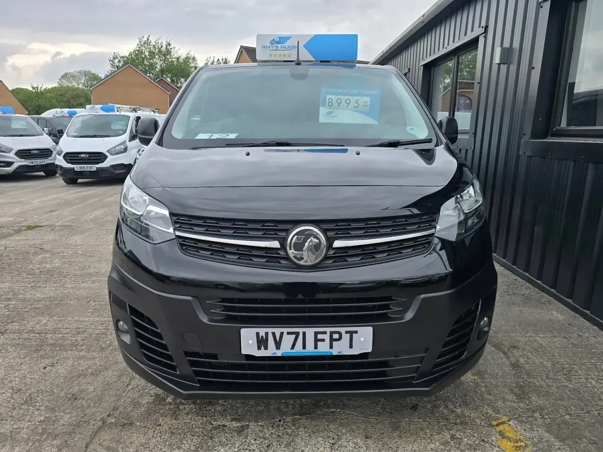 Gebraucht Vauxhall Vivaro S 120 PS (88 kW) 2021 Schwarz Van / Kleinbus