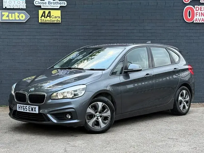 Usado BMW 216 Impressive 116 HP (85 kW) 2015 Cinzento Citadino