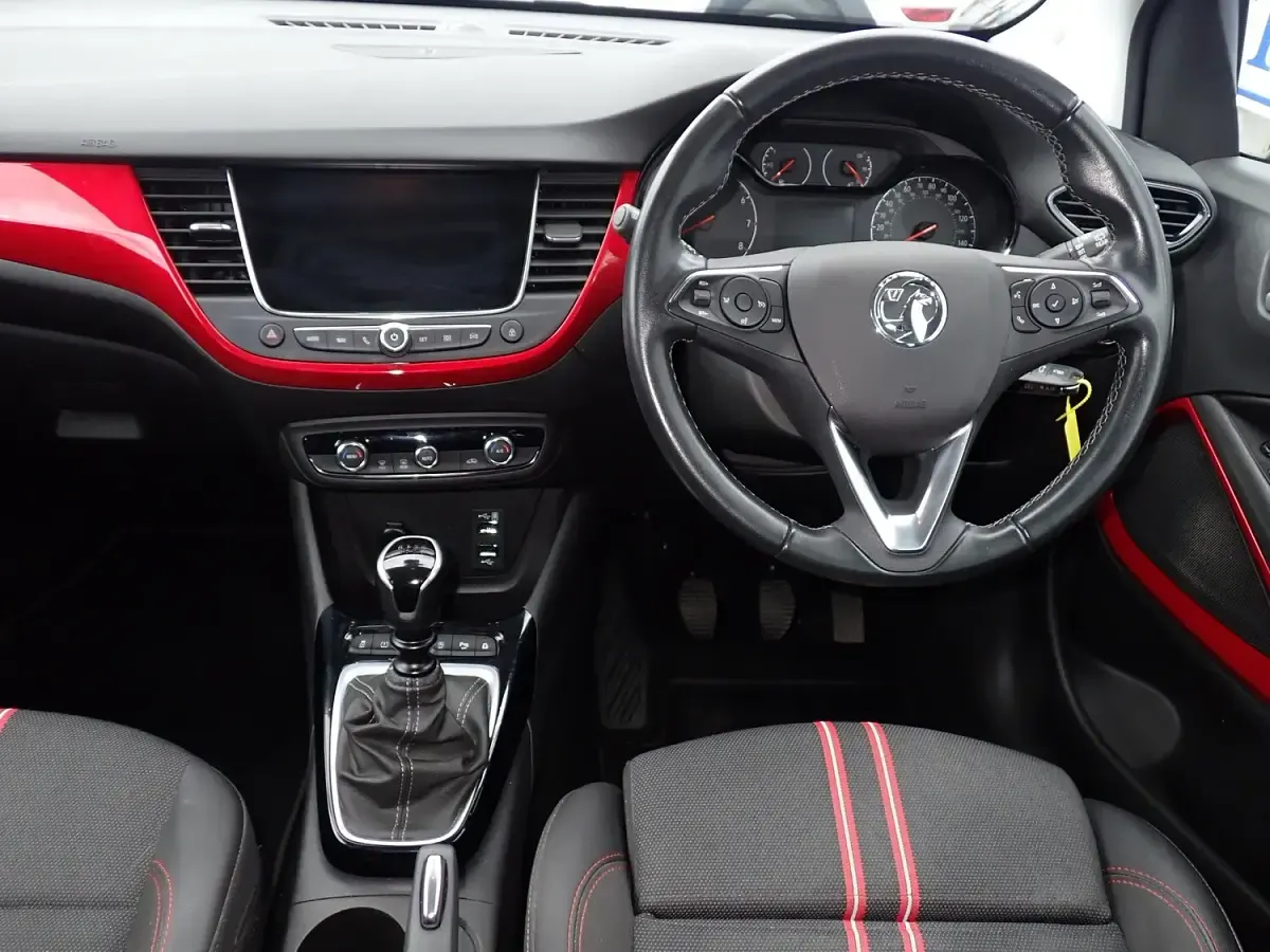 Used Vauxhall Crossland GS Line 110 HP (80 kW) 2022 Grey SUV