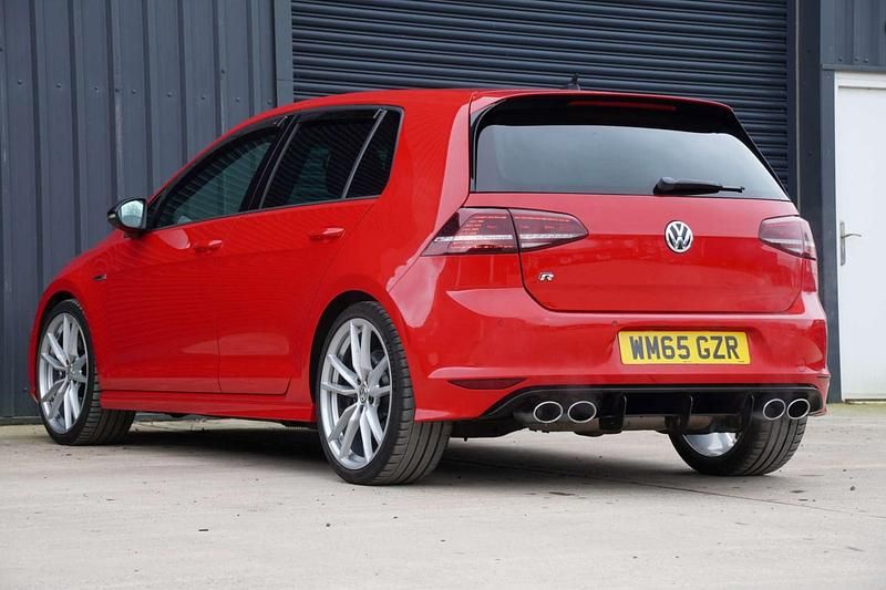 Used VW Golf VII R 300 HP (220 kW) 2015 Red Hatchback