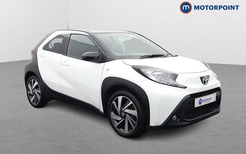 White Used 2023 Toyota Aygo Hatchback | £15,649 (Fair price) - Image 1/4