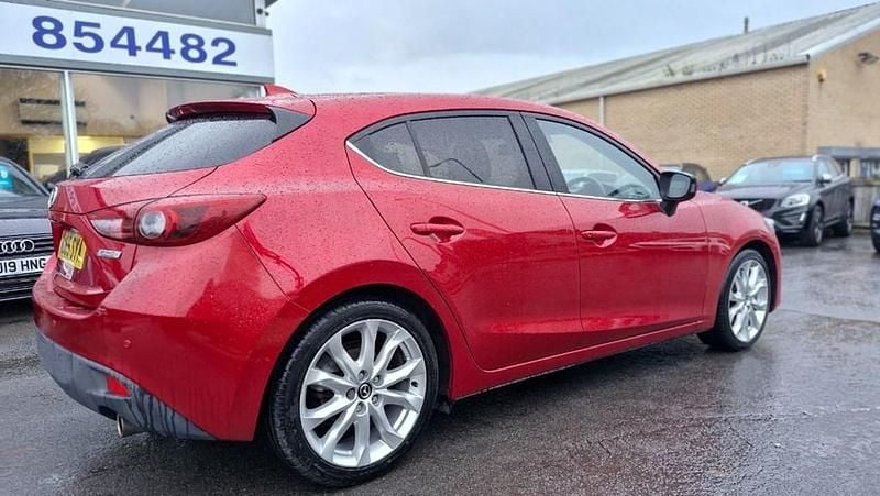 Used Mazda 3 Inclusive 2015 Red Hatchback