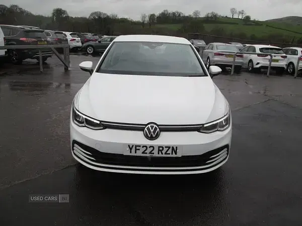 Used VW Golf VIII Life 115 HP (84 kW) 2022 White Hatchback