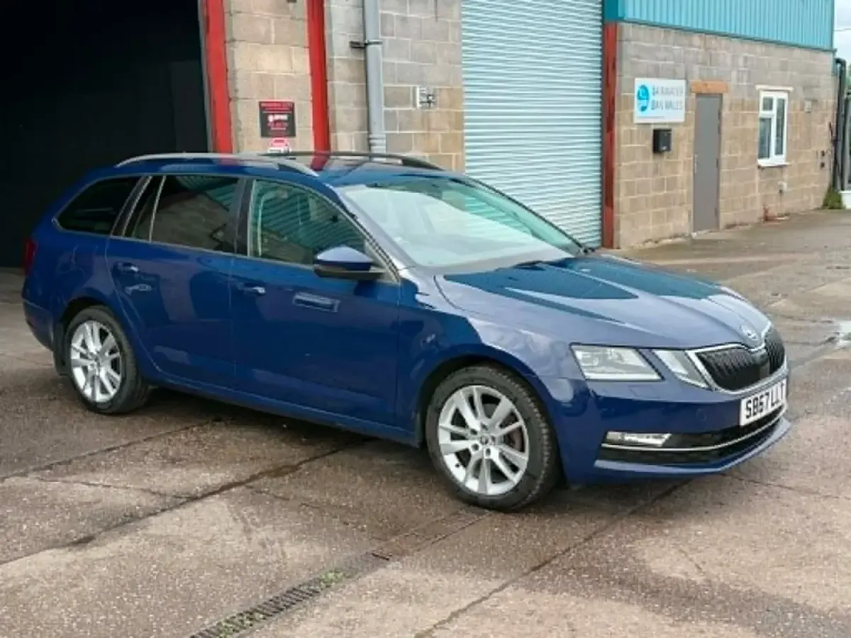 Używany Skoda Octavia SE L 150 KM (110 kW) 2018 Niebieski Kombi