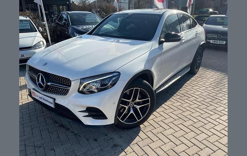 Used Mercedes GLC250 AMG Line Premium 200 HP (147 kW) 2017 White Coupe