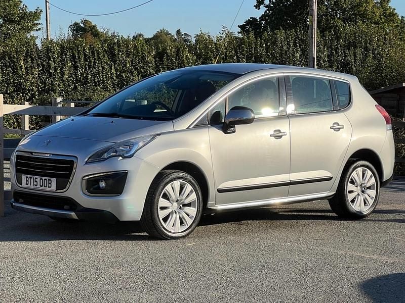 Silver Used 2015 Peugeot 3008 Active Hatchback | £4,695 (Fair price) - Image 1/3