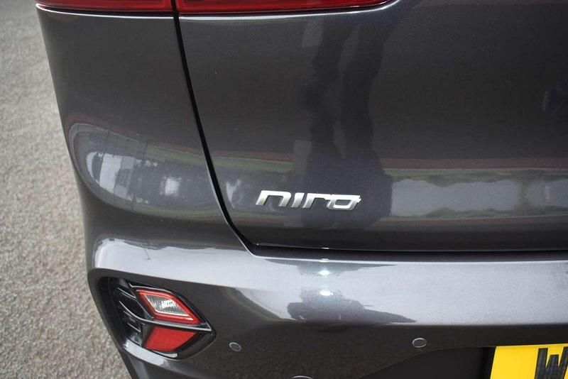 Used Kia Niro 139 HP (102 kW) 2020 Grey SUV