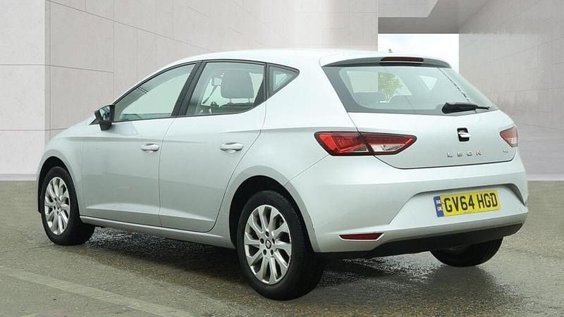 Used Seat Leon SE 105 HP (77 kW) 2015 Silver Hatchback
