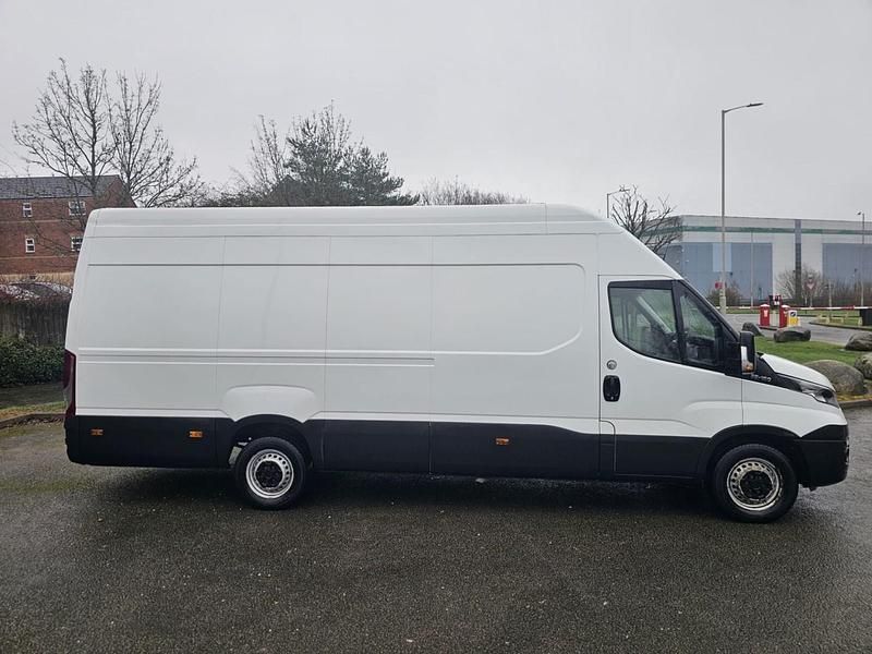 Used Iveco Daily 2019 White