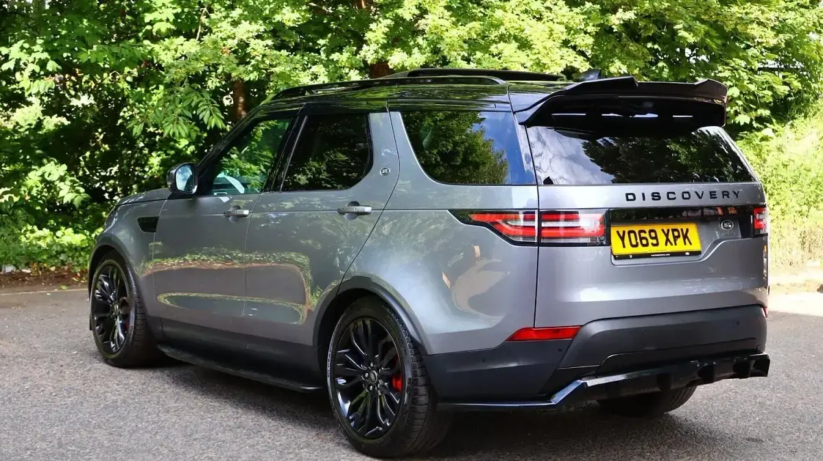 Used Land Rover Discovery HSE 306 HP (225 kW) 2019 Grey SUV