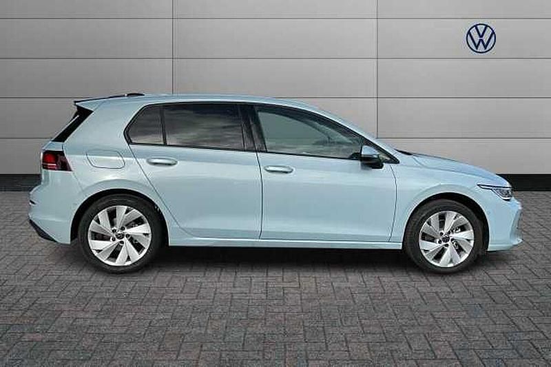 Used VW Golf VIII 150 HP (110 kW) 2025