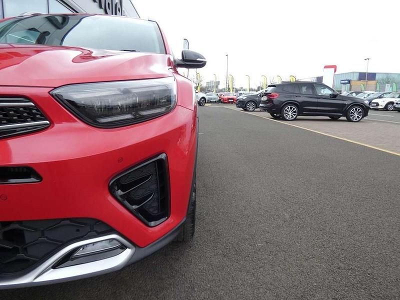 Used Kia Stonic GT-Line S 98 HP (72 kW) 2024 Red SUV