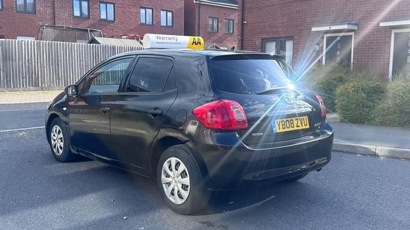 Usado Toyota Auris T2 97 HP (71 kW) 2008 Preto Citadino