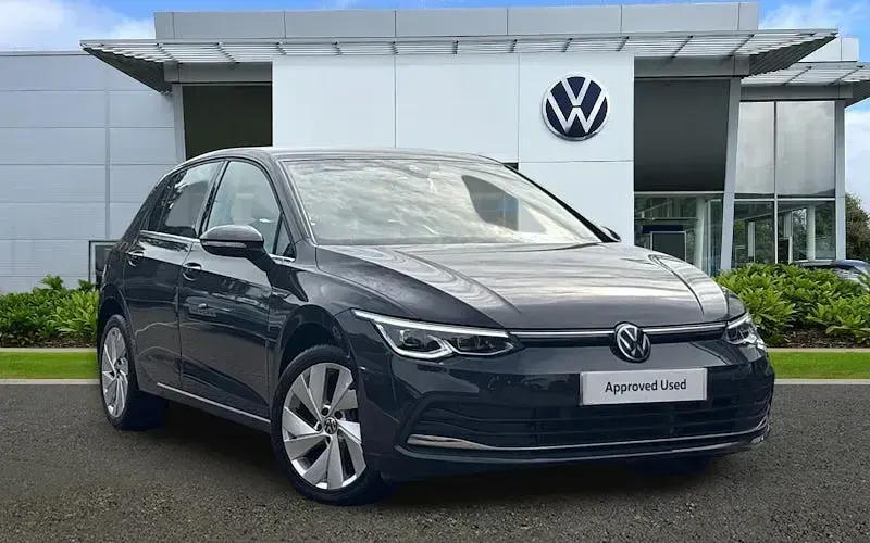 Used VW Golf VIII Style 131 HP (96 kW) 2024 Hatchback