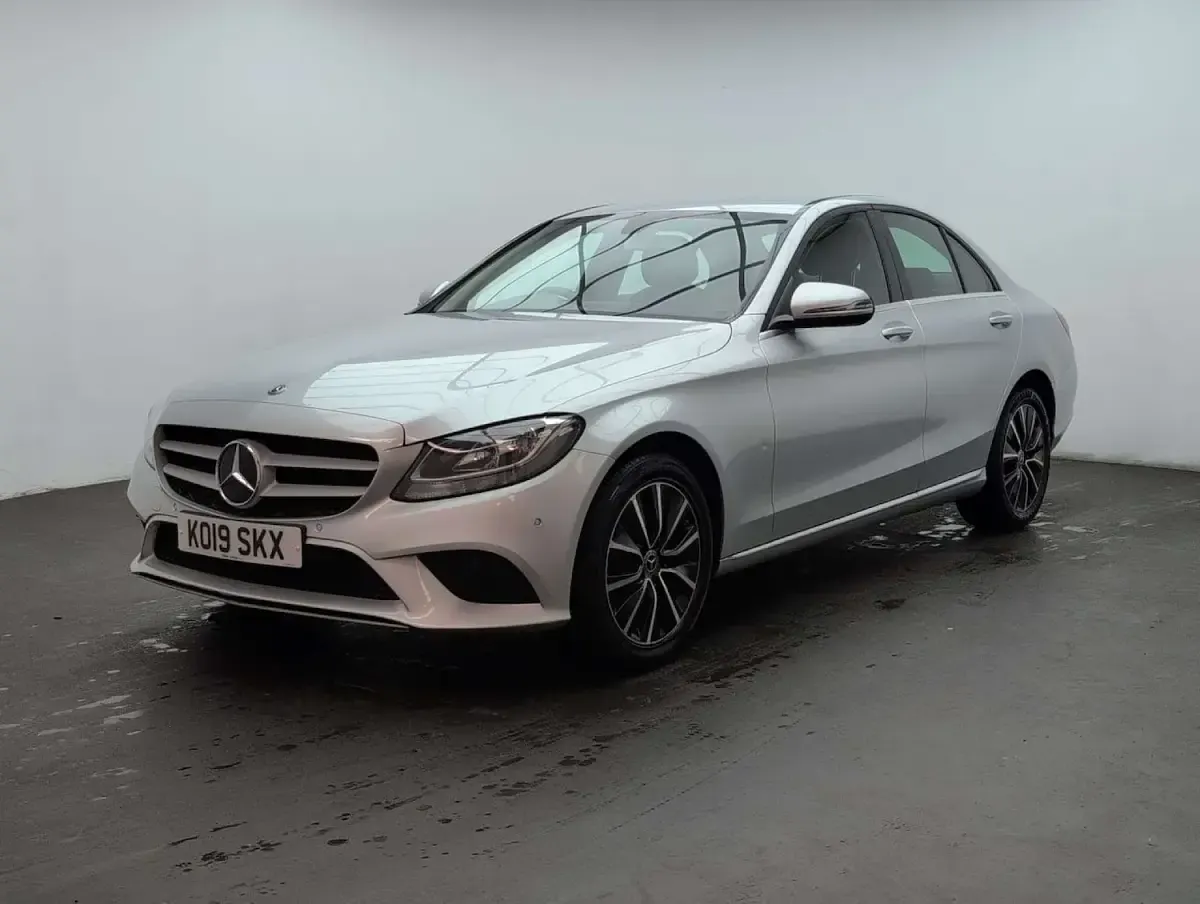 Used Mercedes C220 SE 194 HP (142 kW) 2019 Silver Sedan