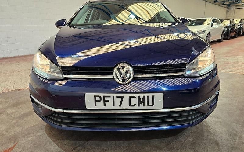 Used VW Golf VII SE 110 HP (80 kW) 2018 Hatchback
