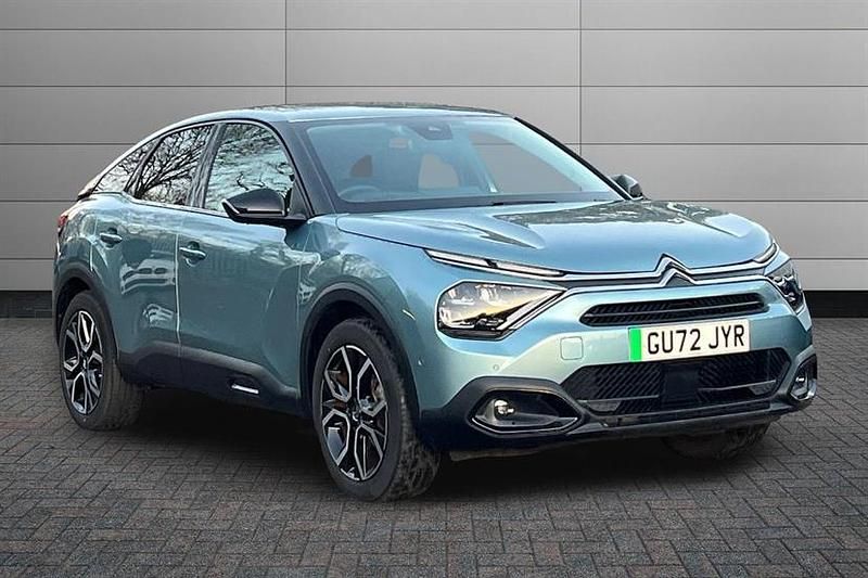 Iceland blue Used 2023 Citroën e-C4 Shine Hatchback | £13,995 (Fair price) - Image 1/4