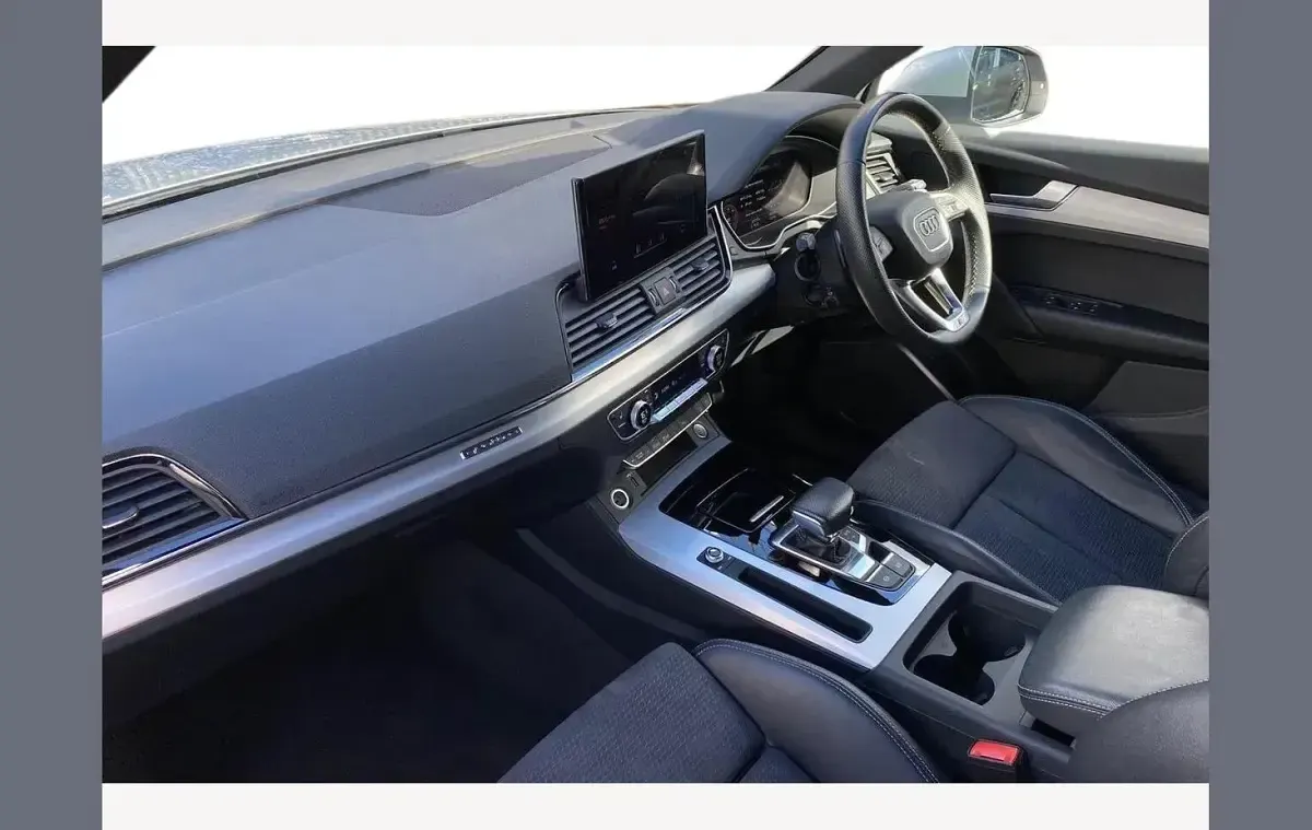 Used Audi Q5 S-Line 204 HP (150 kW) 2023 Silver SUV