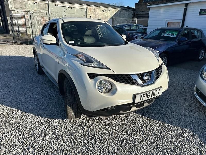 White Used 2016 Nissan Juke N-Connecta SUV | £3,999 (Good price) - Image 1/4