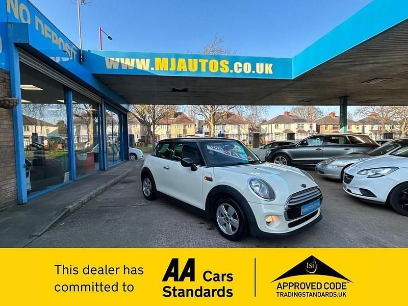 Used Mini Cooper Hatch 136 HP (100 kW) 2014 White Hatchback