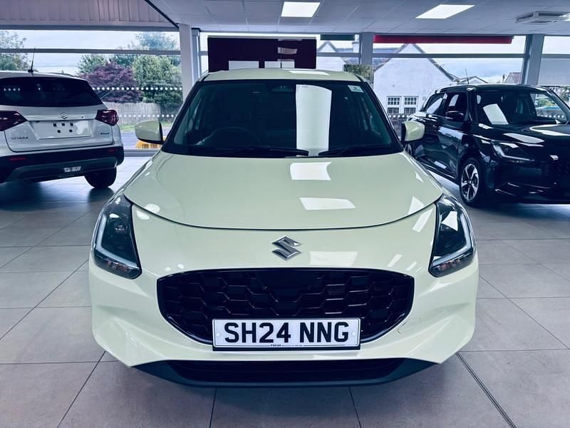 Used Suzuki Swift 82 HP (60 kW) 2024 Yellow Hatchback
