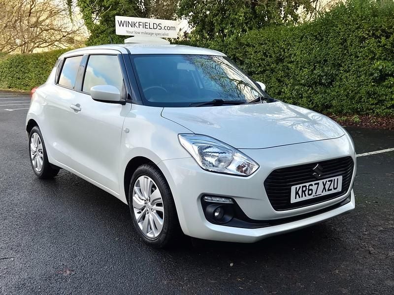 Used Suzuki Swift SZ-T 111 HP (81 kW) 2017 White Hatchback