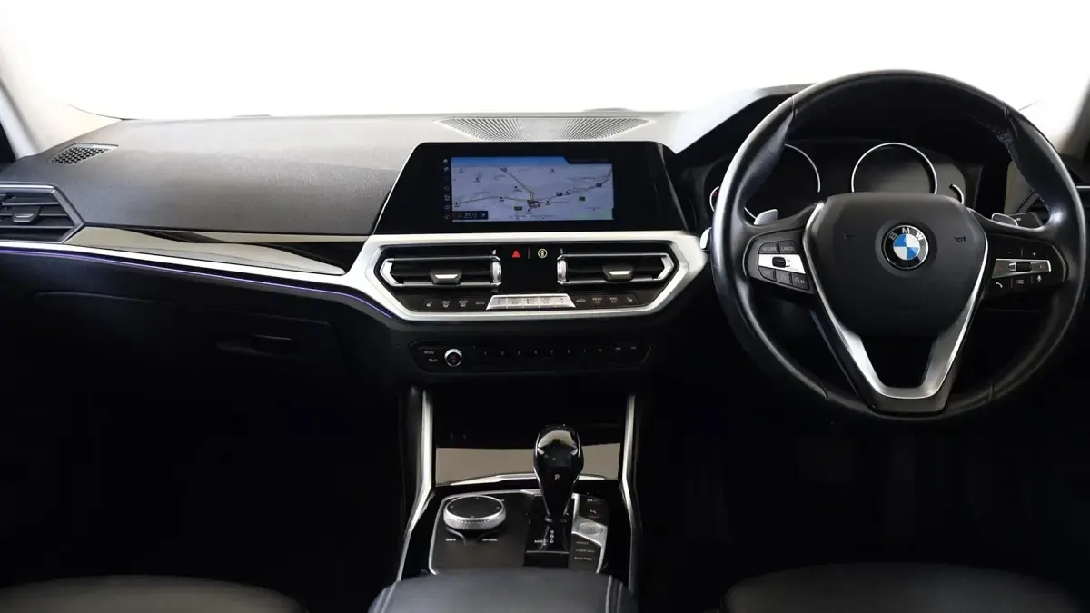 Used BMW 320 Sport Line 181 HP (133 kW) 2020 Black