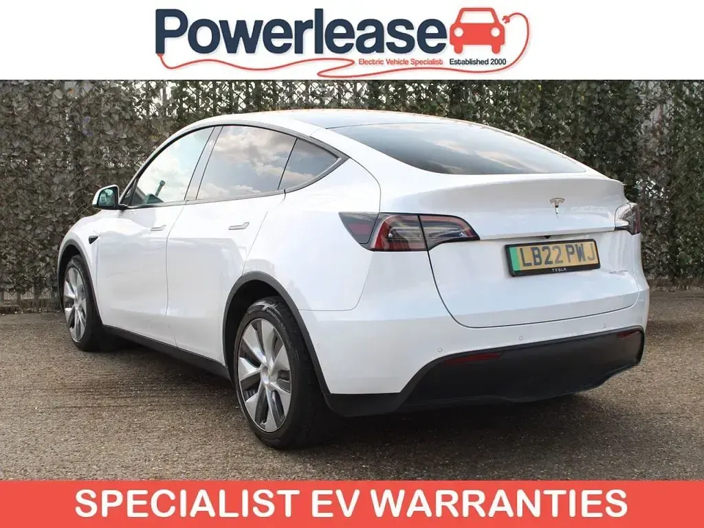 Used Tesla Model Y Long Range AWD 378 kW (514 HP) 2022 White SUV