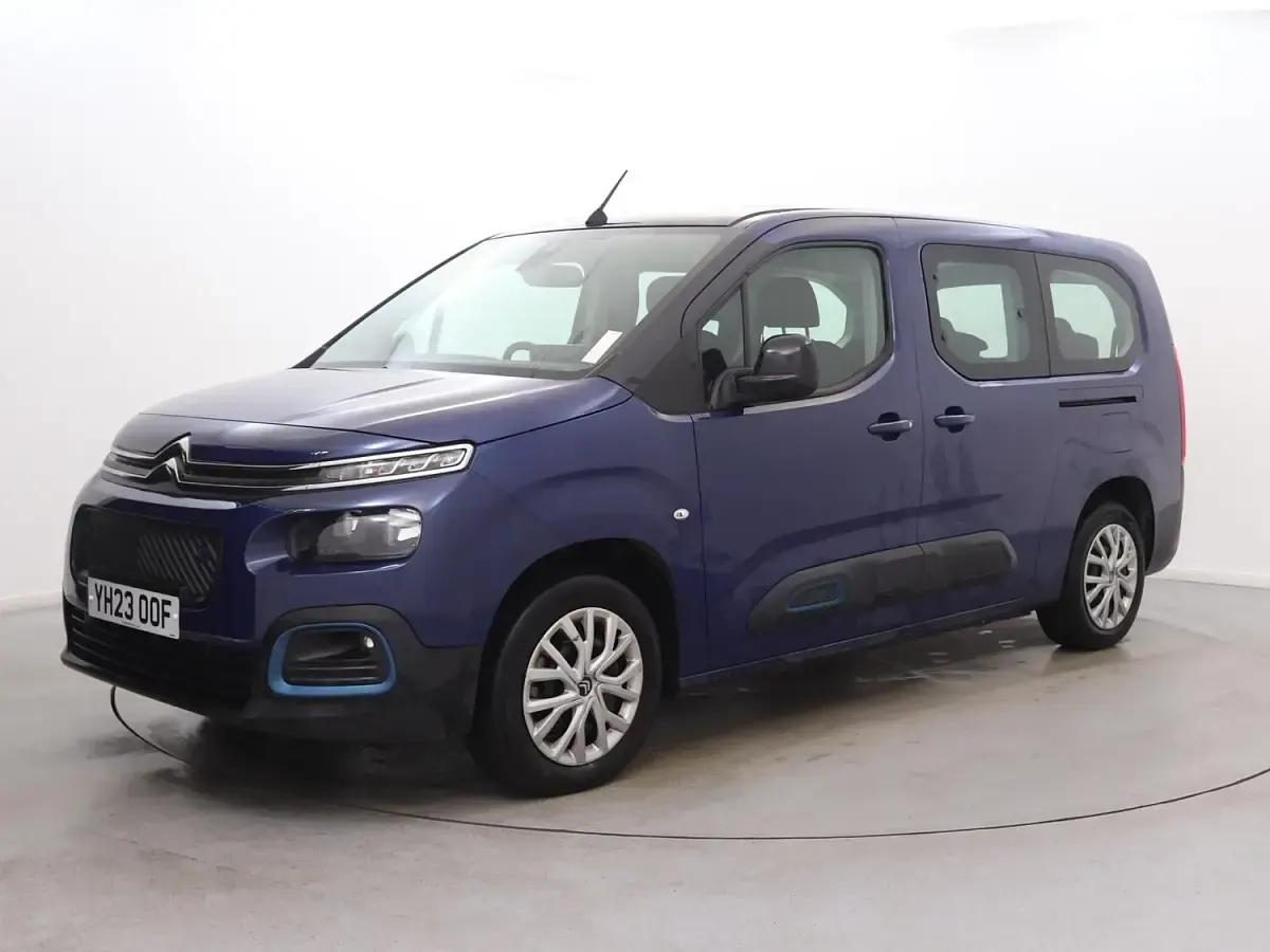 Used Citroën e-Berlingo Feel 100 kW (136 HP) 2023 Blue MPV