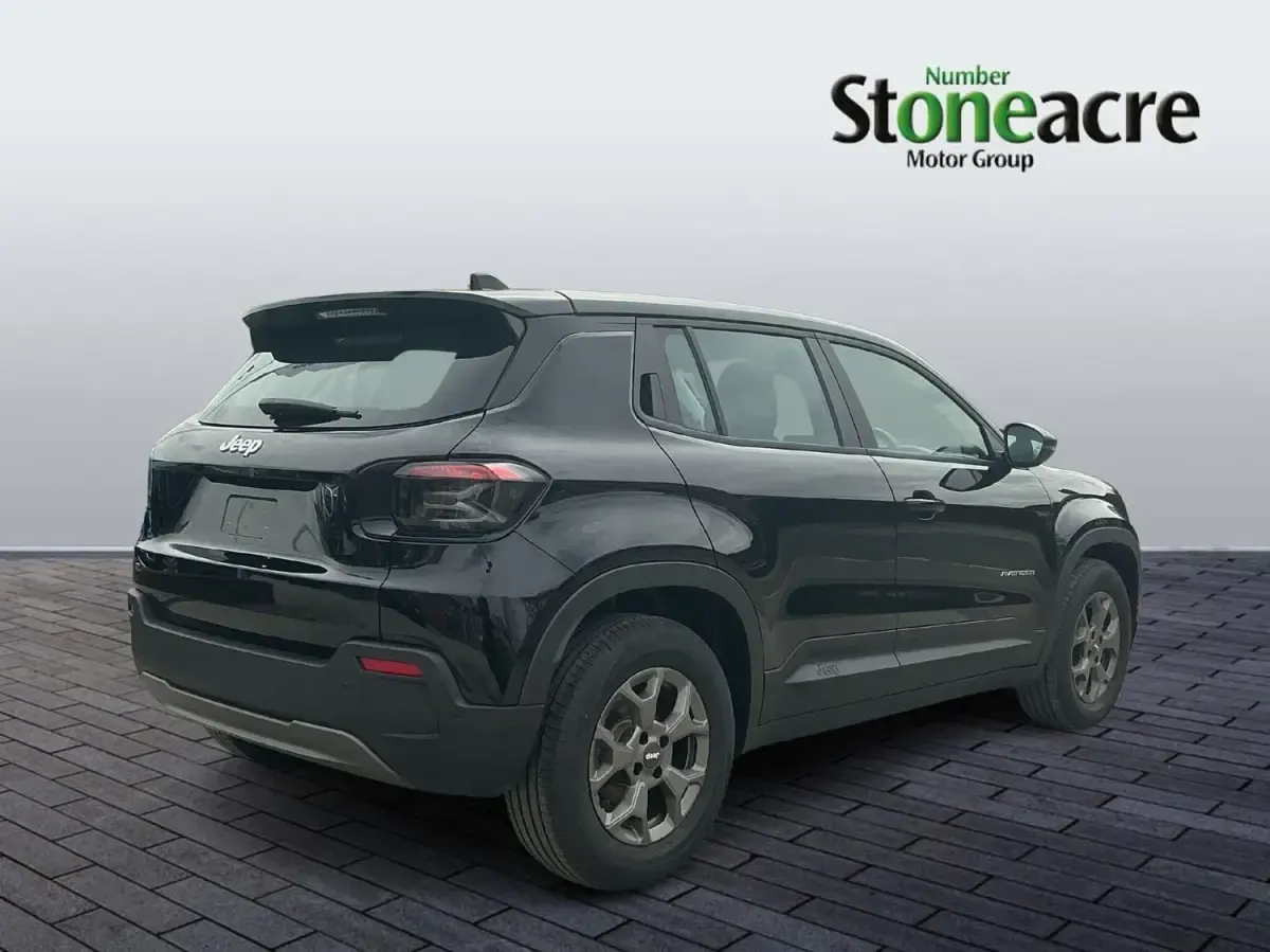 Ny Jeep Avenger Longitude 114 kW (156 HK) 2026 Svart SUV
