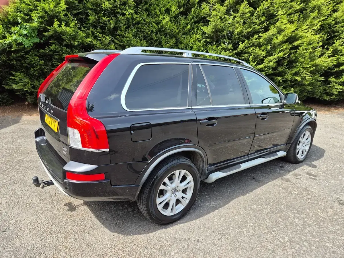 Used Volvo XC90 SE Lux 200 HP (147 kW) 2012 Black SUV