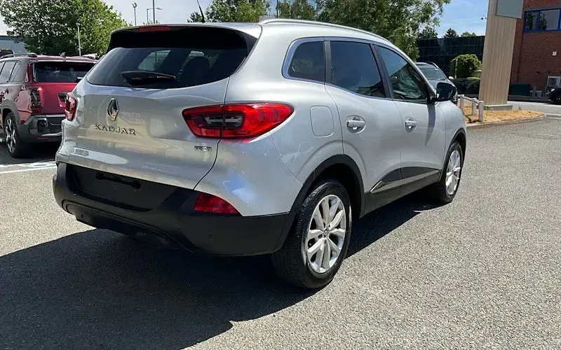 Used Renault Kadjar Dynamique 110 HP (80 kW) 2017 Silver SUV