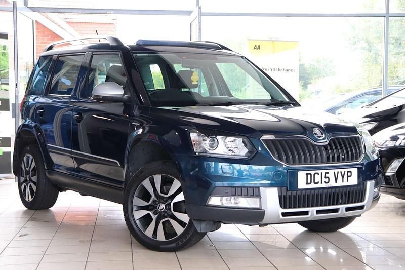 Blue Used 2015 Skoda Yeti Outdoor LAURIN & KLEMENT SUV | £11,500 - Image 1/4