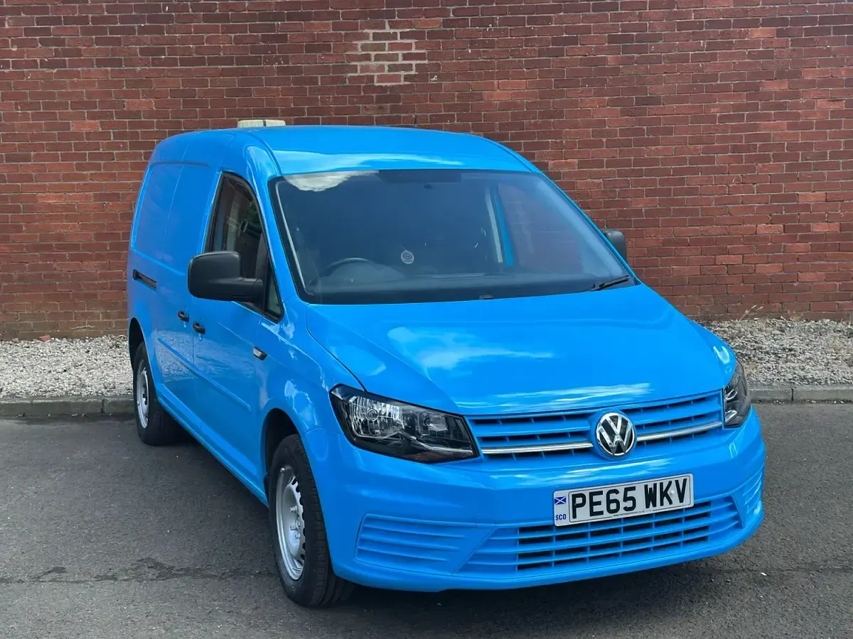Used VW Caddy Startline 102 HP (75 kW) 2015 Blue MPV
