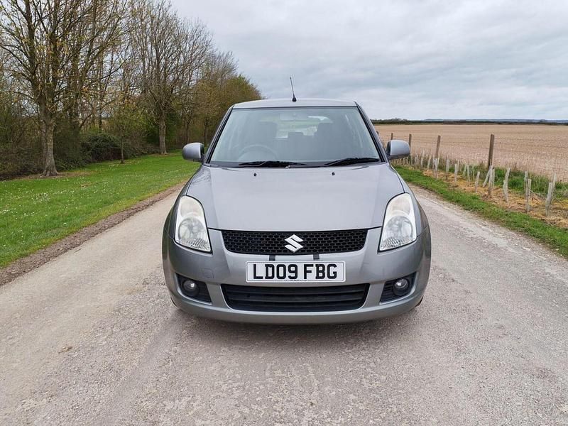 Used Suzuki Swift GLX 102 HP (75 kW) 2009 Grey Hatchback