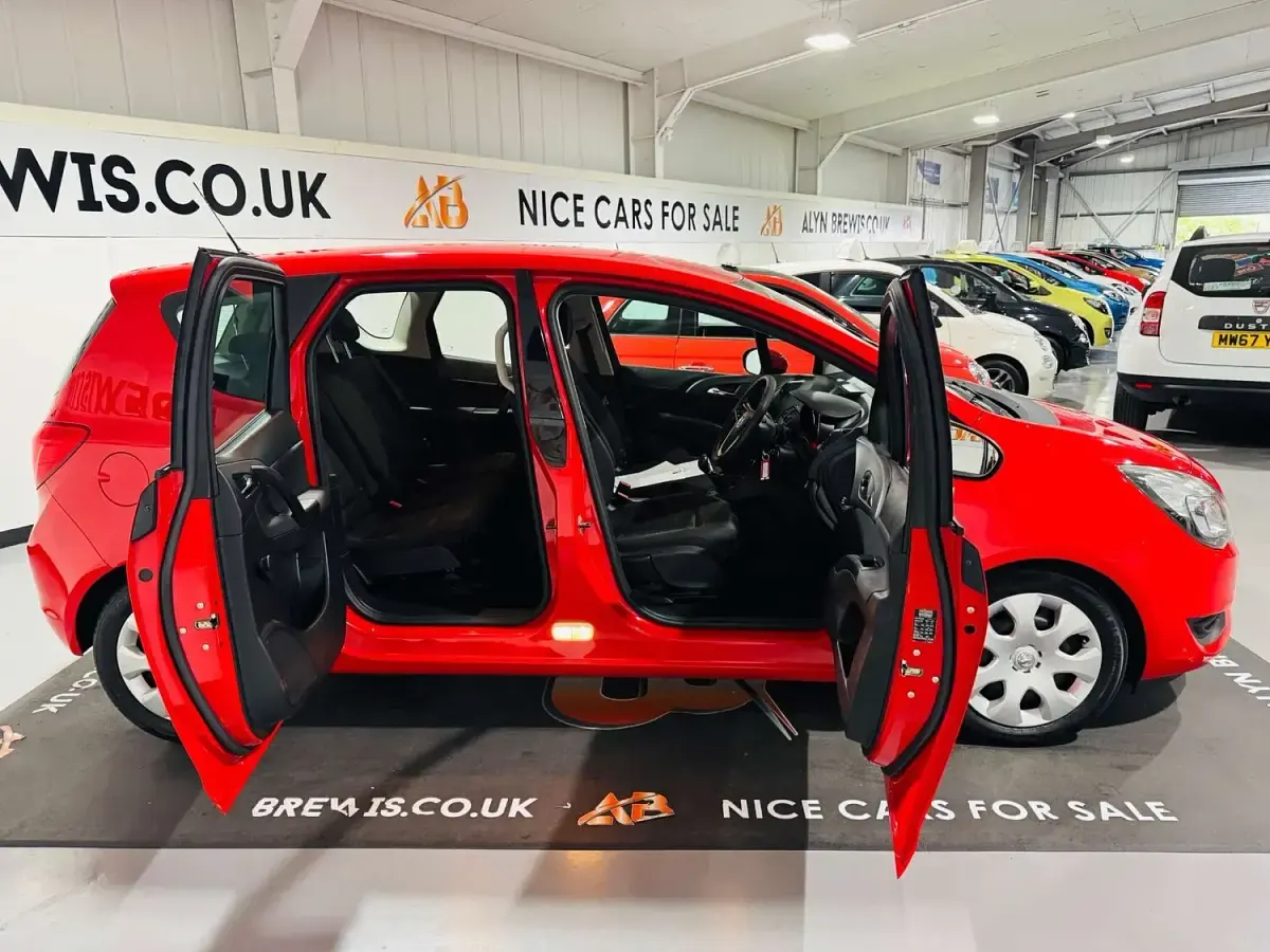 Used Vauxhall Meriva 2014 Red MPV