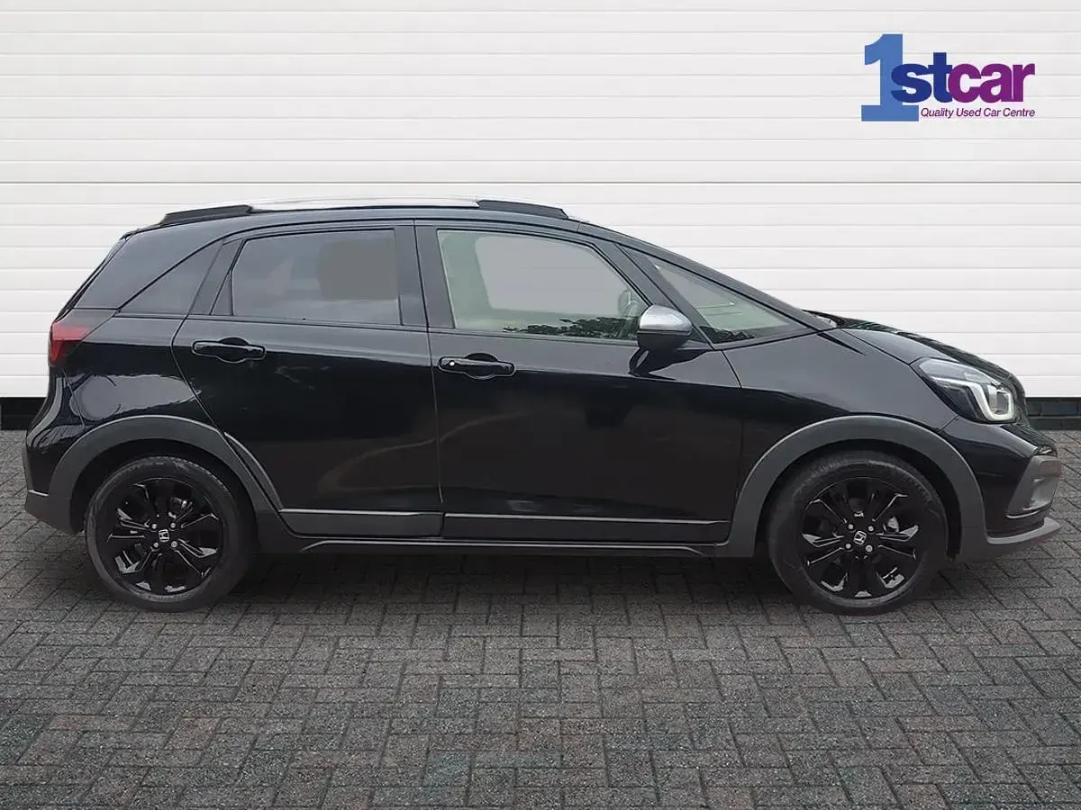 Used Honda Jazz Hybrid 107 HP (78 kW) 2023 Black Hatchback