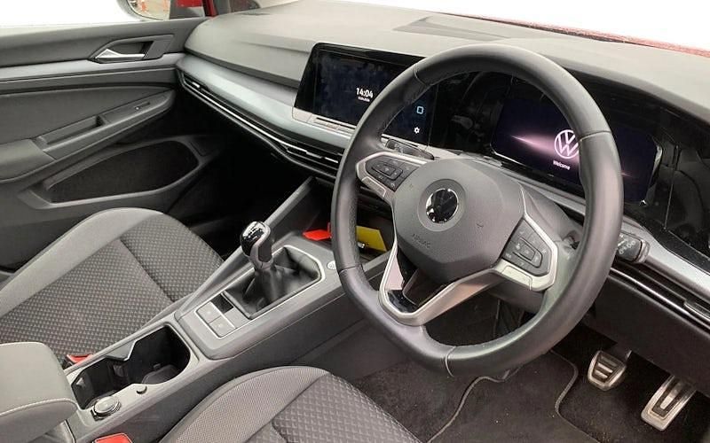 Used VW Golf VII Active 150 HP (110 kW) 2021 Hatchback