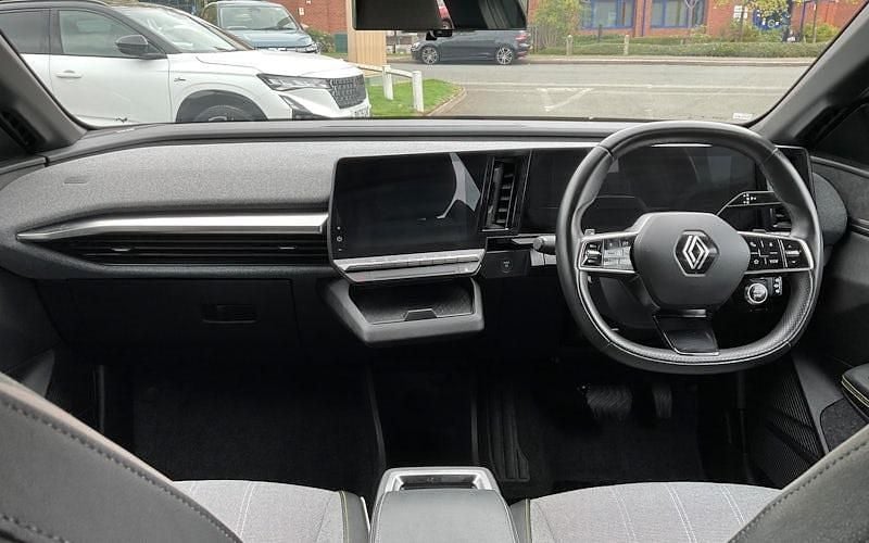 Used Renault Megane E-Tech Iconic 160 kW (218 HP) 2023 Hatchback