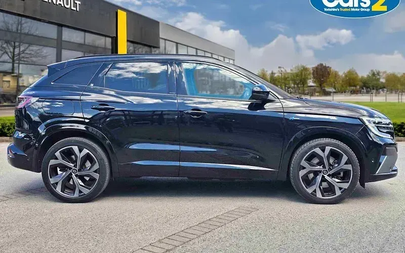 Used Renault Austral Iconic Esprit Alpine 200 HP (147 kW) 2024 Black  SUV