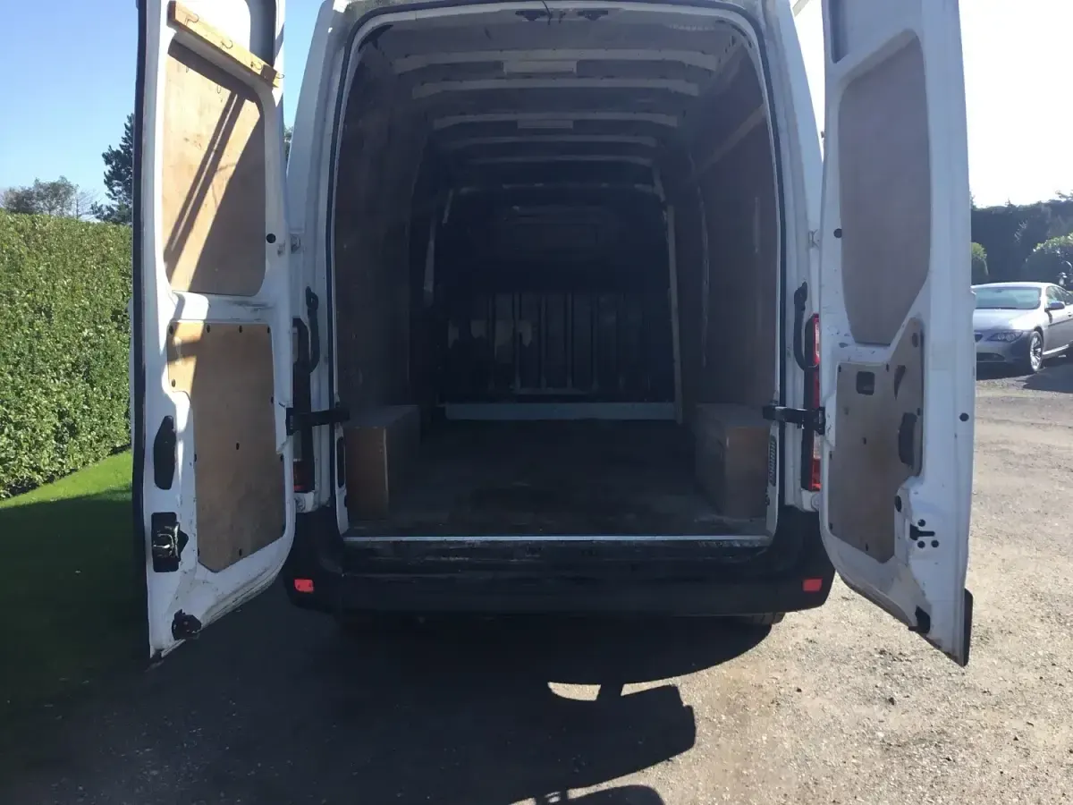 Used Renault Master Business 125 HP (91 kW) 2016 White Van