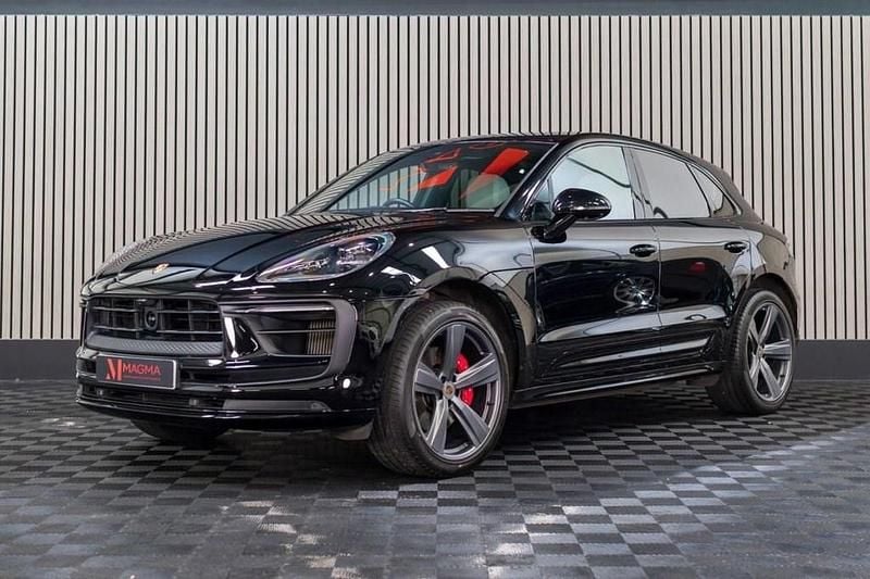 Black Used 2022 Porsche Macan SUV | £58,450 (Expensive) - Image 1/4