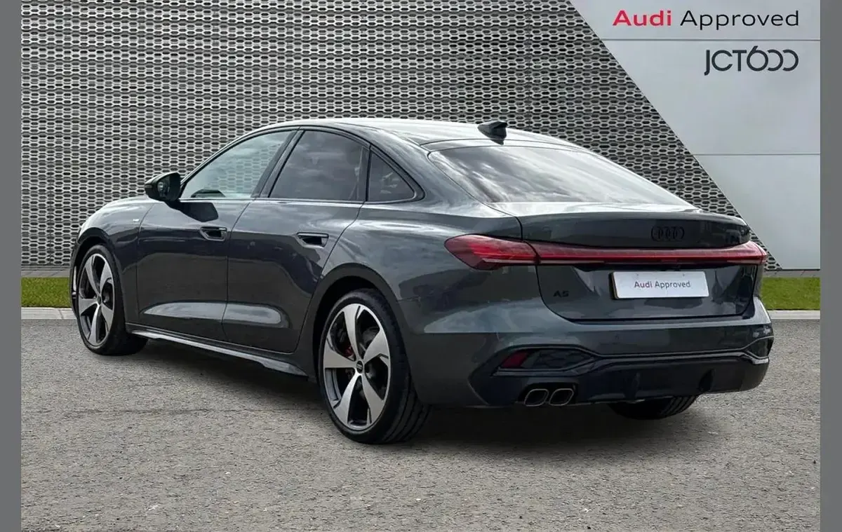 Used Audi A5 Comfort 204 HP (150 kW) 2026 Grey Sedan