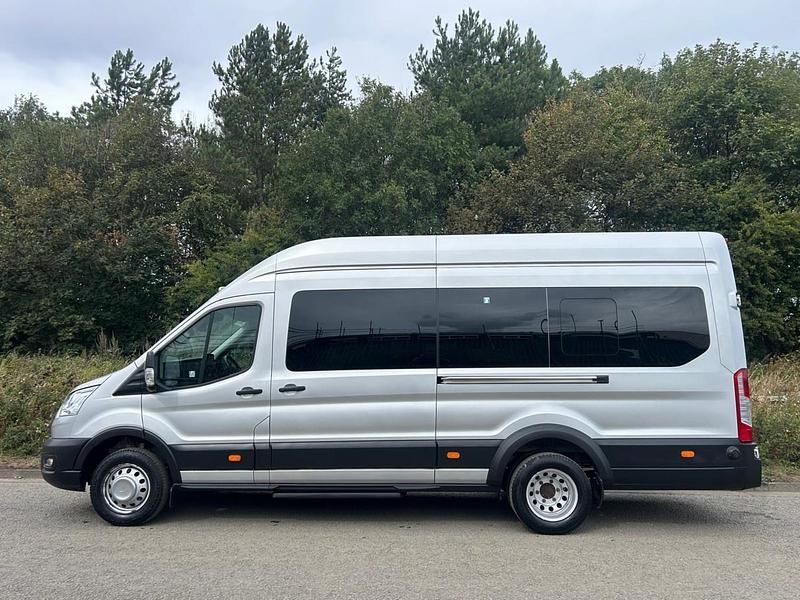 Usado Ford Transit 130 HP (95 kW) 2019 Prateado