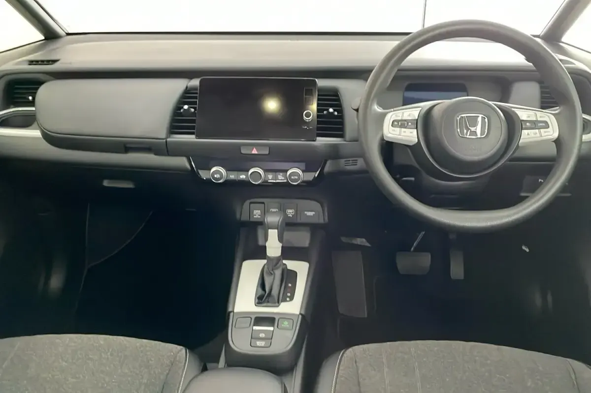 Usado Honda Jazz Hybrid 109 HP (80 kW) 2022 Preto Citadino